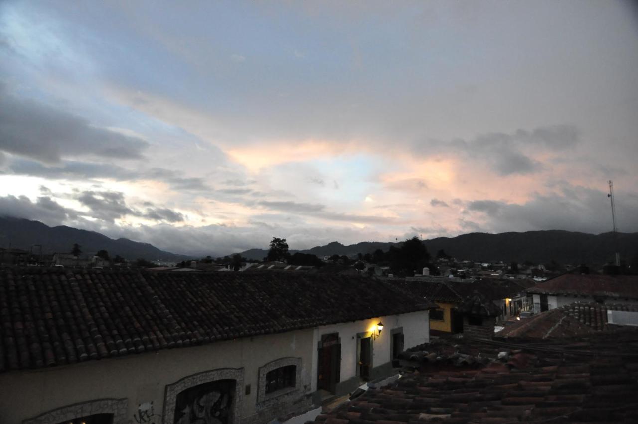 Hotel Dugelay San Cristobal de las Casas Bagian luar foto