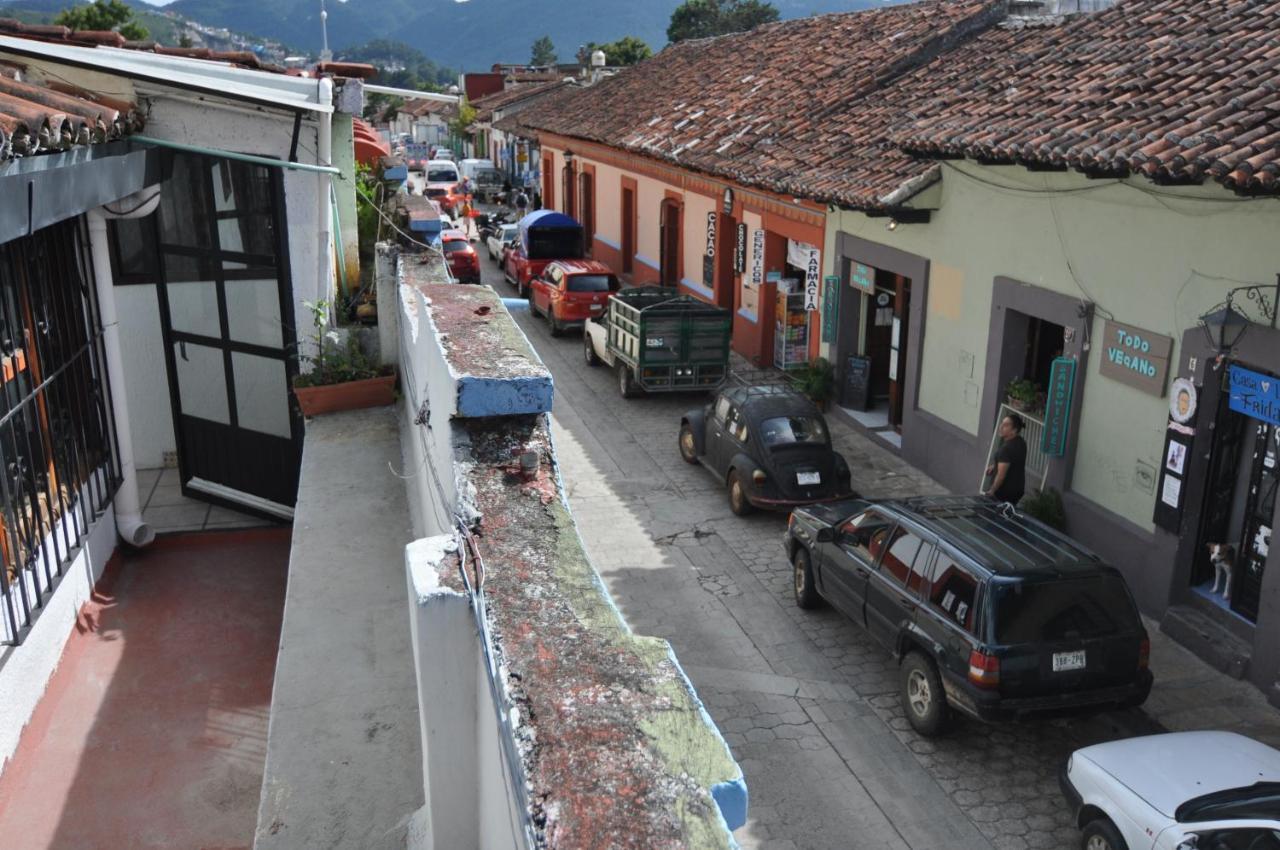 Hotel Dugelay San Cristobal de las Casas Bagian luar foto