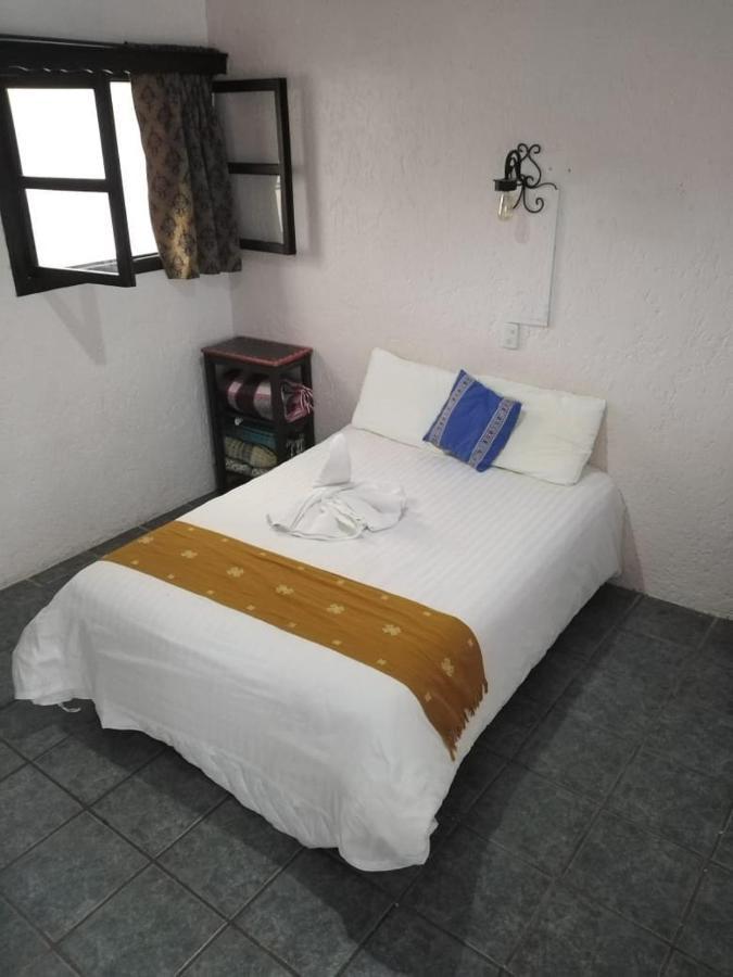 Hotel Dugelay San Cristobal de las Casas Bagian luar foto